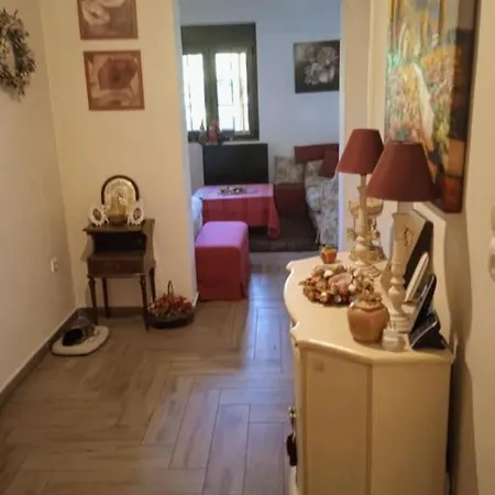 House In The Forest * Pisia