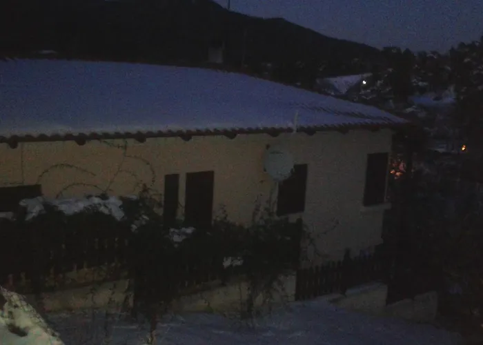 House In The Forest * Pisia